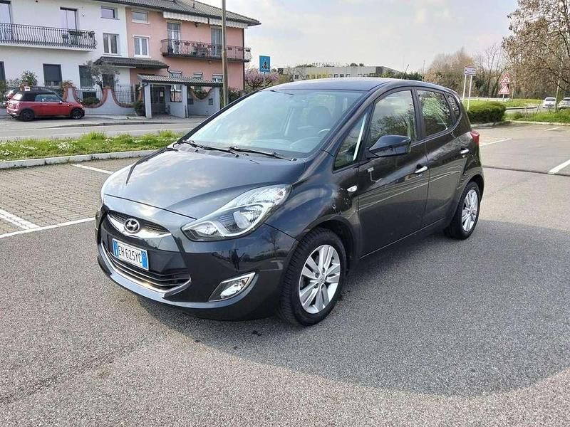 Usata Hyundai ix20 Style 90 CV (66 kW) 2011 Grigio Utilitaria