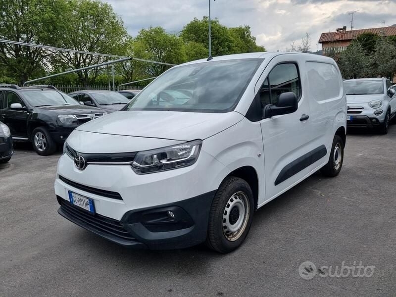 Bianco Usata 2020 Toyota Proace Comfort Monovolume | 11.900 € (Buon prezzo) - Immagine 1/4