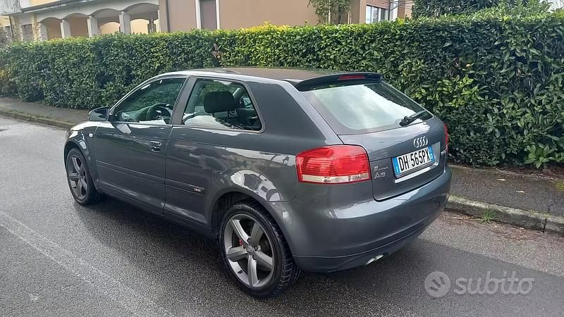 Usata Audi A3 105 CV (77 kW) 2007 Blu Utilitaria