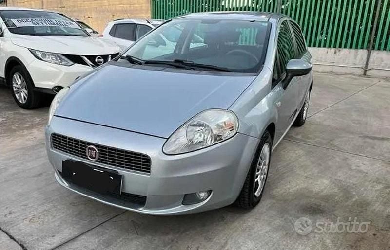 Usata Fiat Grande Punto 60 CV (44 kW) 2008 Grigio Utilitaria