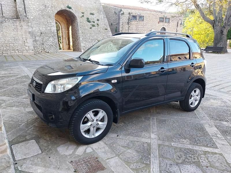 Nero Usata 2009 Daihatsu Terios SUV | 6500 € - Immagine 1/4