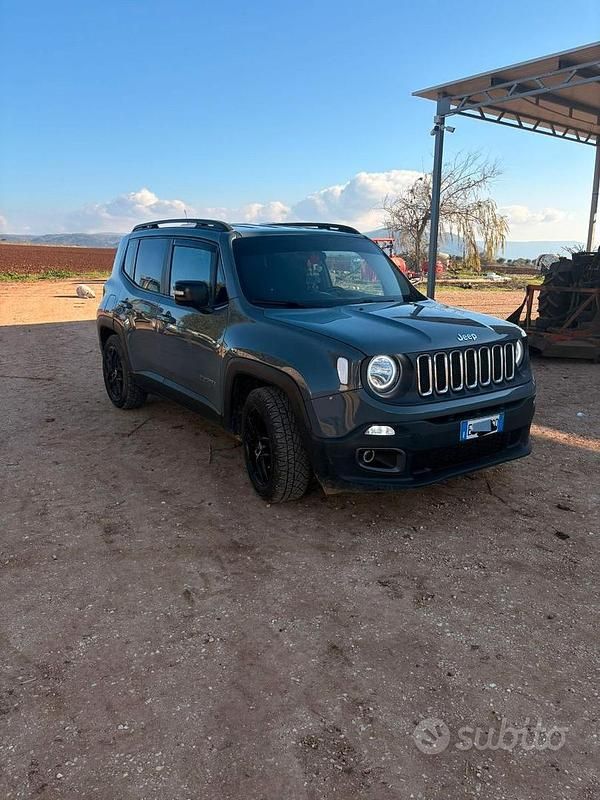 Usata Jeep Renegade 120 CV (88 kW) 2014 Grigio SUV