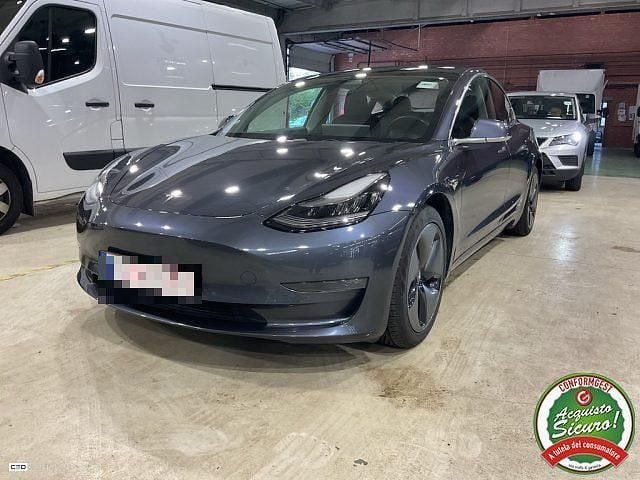 Grigio Usata 2019 Tesla Model 3 Berlina | 23.950 € (Buon prezzo) - Immagine 1/4