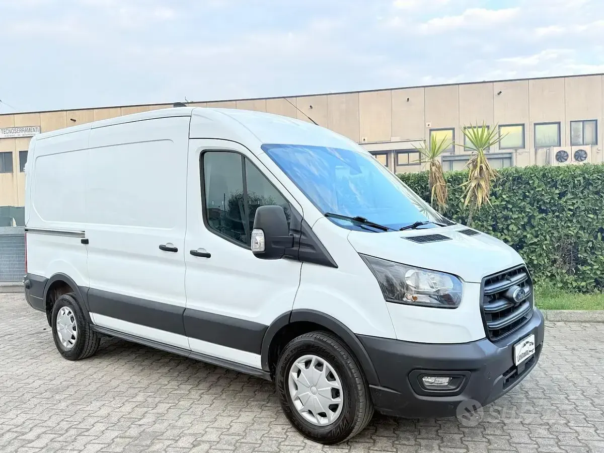 Usata Ford Transit 131 CV (96 kW) 2022 Bianco Berlina