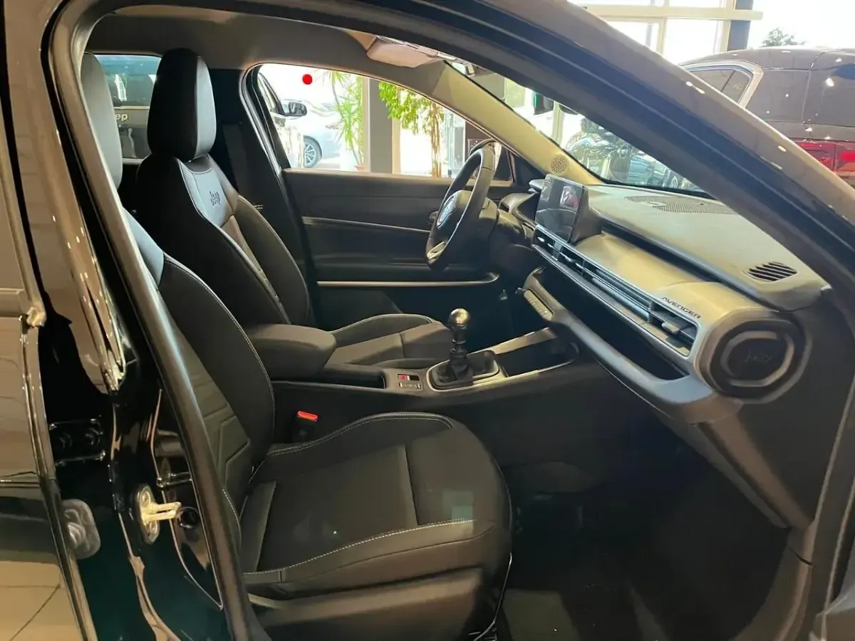 Nuova Jeep Avenger Summit 100 CV (73 kW) 2025 Nero SUV