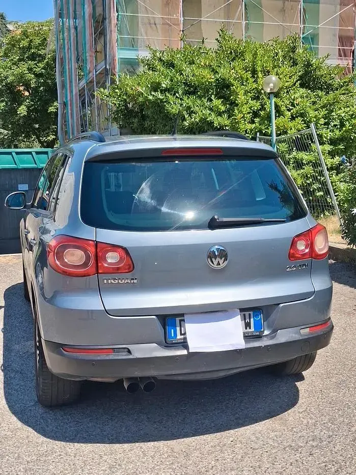 Usata VW Tiguan 140 CV (102 kW) 2008 Grigio SUV