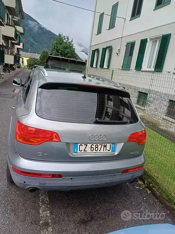 Usata Audi Q7 233 CV (171 kW) 2006 Grigio SUV