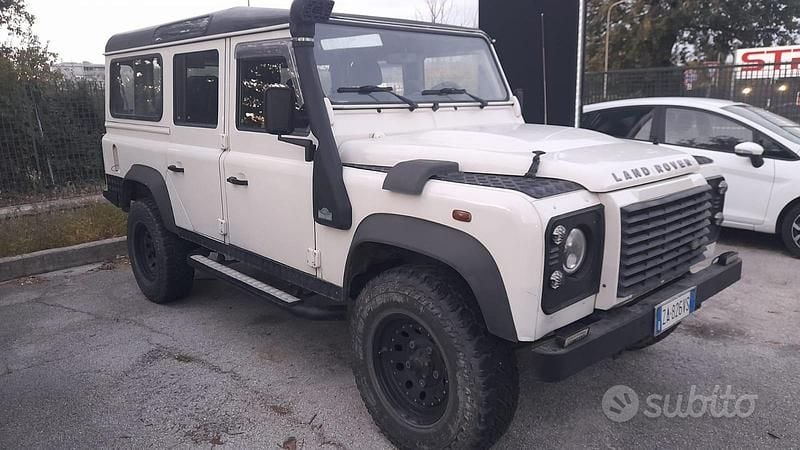 Usata Land Rover Defender 122 CV (89 kW) 2010 Bianco Station wagon