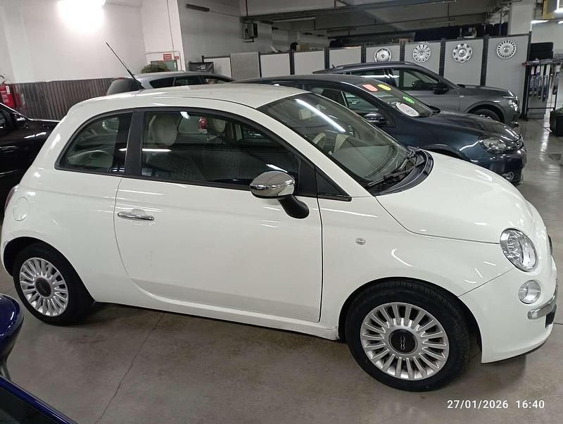 Usata Fiat 500 Lounge 69 CV (50 kW) 2008 Bianco Utilitaria
