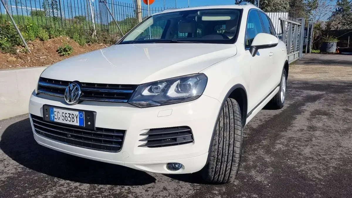 Usata VW Touareg 239 CV (175 kW) 2011 Bianco SUV
