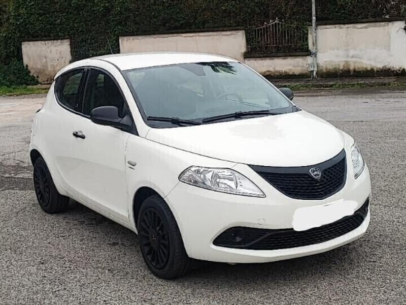 Bianco Usata 2021 Lancia Ypsilon Gold Due volumi | 9900 € (Super prezzo) - Immagine 1/4