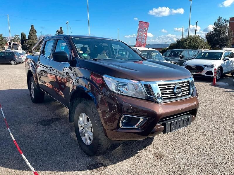 Second-hand Nissan Navara 163 CP (119 kW) 2018 Maro Pickup