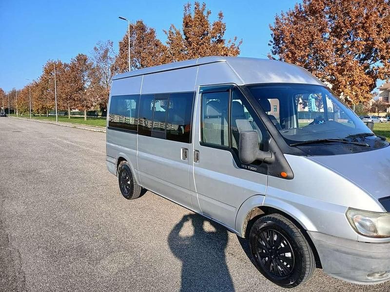 Usata Ford Transit 116 CV (85 kW) 2002 Grigio Furgone