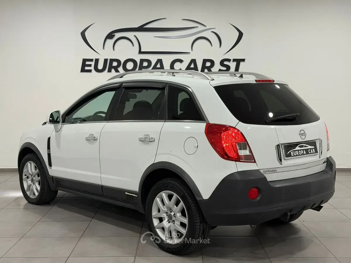 Usata Opel Antara Cosmo 163 CV (119 kW) 2011 Bianco SUV