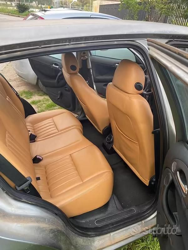 Usata Alfa Romeo 147 2006 Grigio Utilitaria