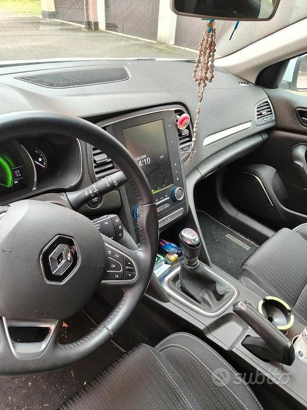 Usata Renault Mégane IV Intens 116 CV (85 kW) 2019 Bianco Berlina