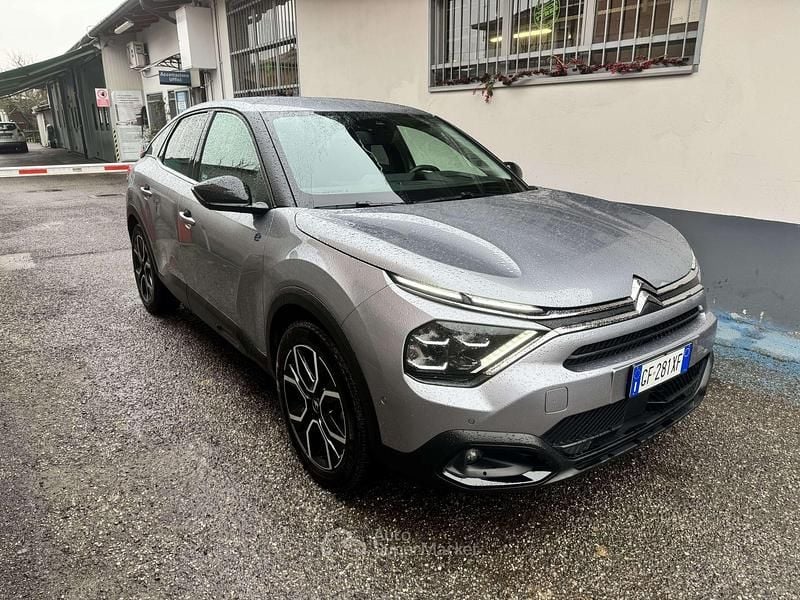 Usata Citroën e-C4 Shine 100 kW (136 CV) 2021 Argento Berlina