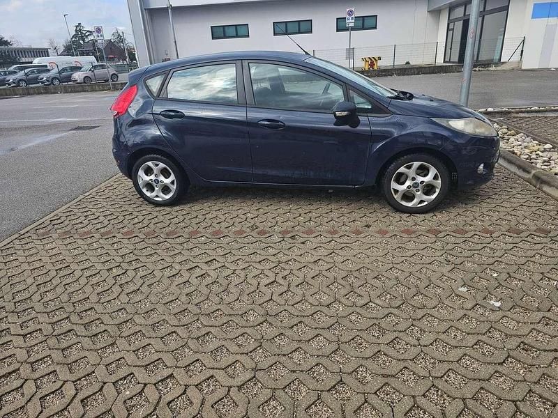 Usata Ford Fiesta Titanium 82 CV (60 kW) 2011 Other Utilitaria