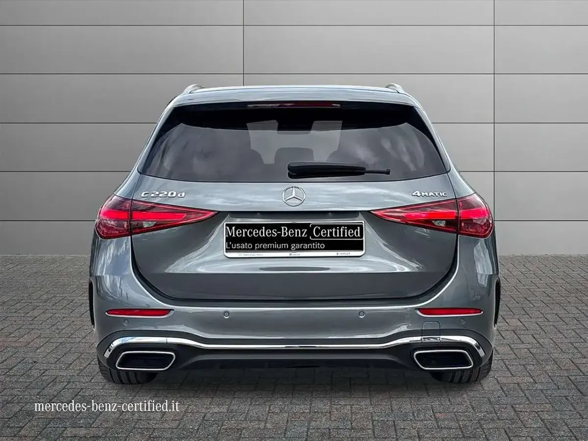 Usata Mercedes C220 Premium 200 CV (147 kW) 2023 Grigio medio metallizzato Station wagon