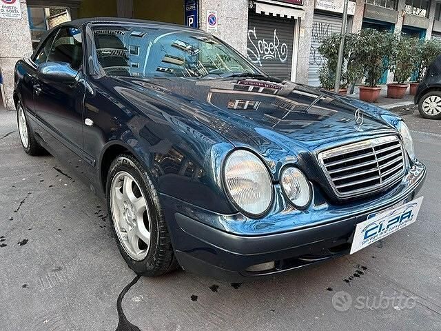 Usata Mercedes CLK200 Elegance 192 CV (141 kW) 1999 Blu Cabrio