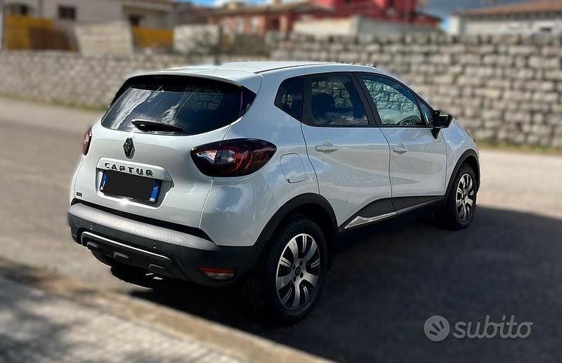 Usata Renault Captur Initiale Paris 110 CV (80 kW) 2018 Bianco SUV