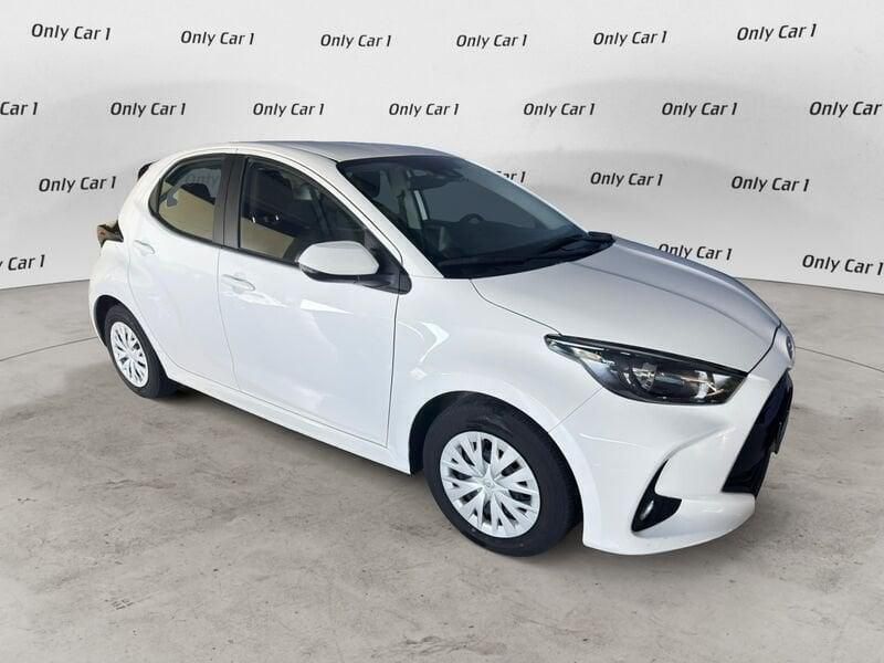 Usata Toyota Yaris Active 72 CV (52 kW) 2023 Bianco Berlina