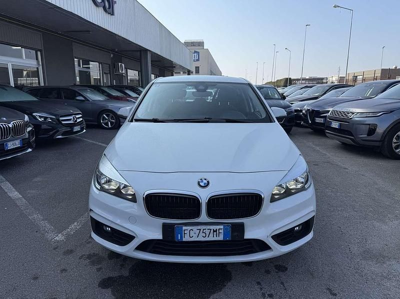 Usata BMW 218 Active Tourer Advantage 150 CV (110 kW) 2016 Bianco Monovolume