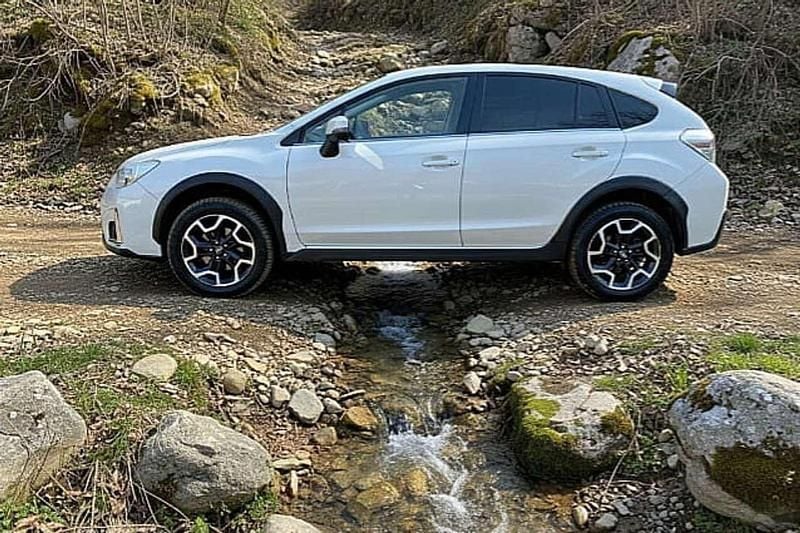 Usata Subaru XV Style 114 CV (83 kW) 2017 Bianco SUV