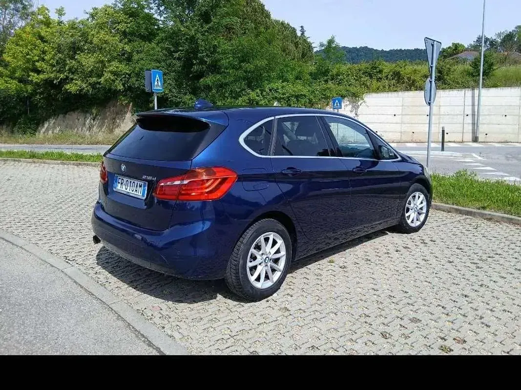 Usata BMW 216 Active Tourer Advantage 116 CV (85 kW) 2018 Blu/azzurro Monovolume