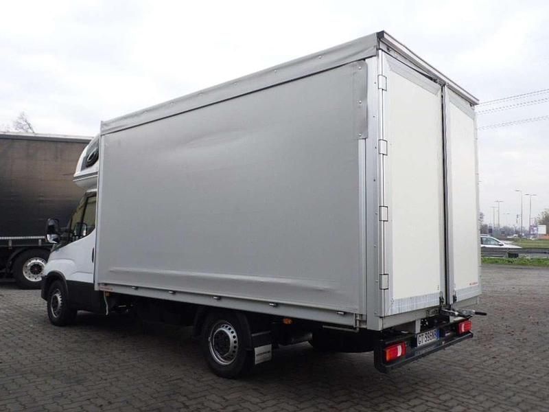 Usata Iveco Daily 175 CV (128 kW) 2024 Bianco Furgone