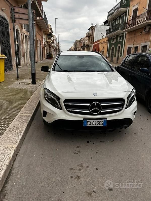 Usata Mercedes GLA200 Premium 2014 Bianco SUV