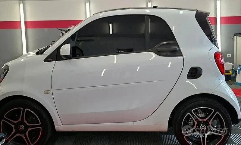 Usata Microcar M8 90 CV (66 kW) 2015 Bianco Utilitaria