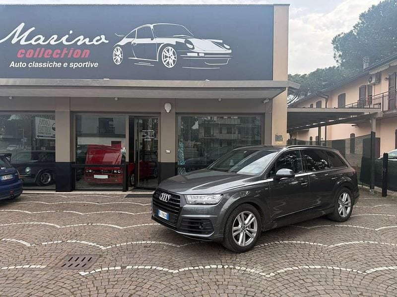 Usata Audi Q7 Ambiente 286 CV (210 kW) 2019 Grigio SUV