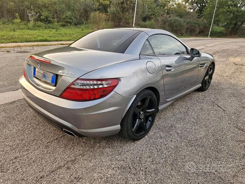 Usata Mercedes SLK250 Premium 204 CV (150 kW) 2011 Grigio Cabrio