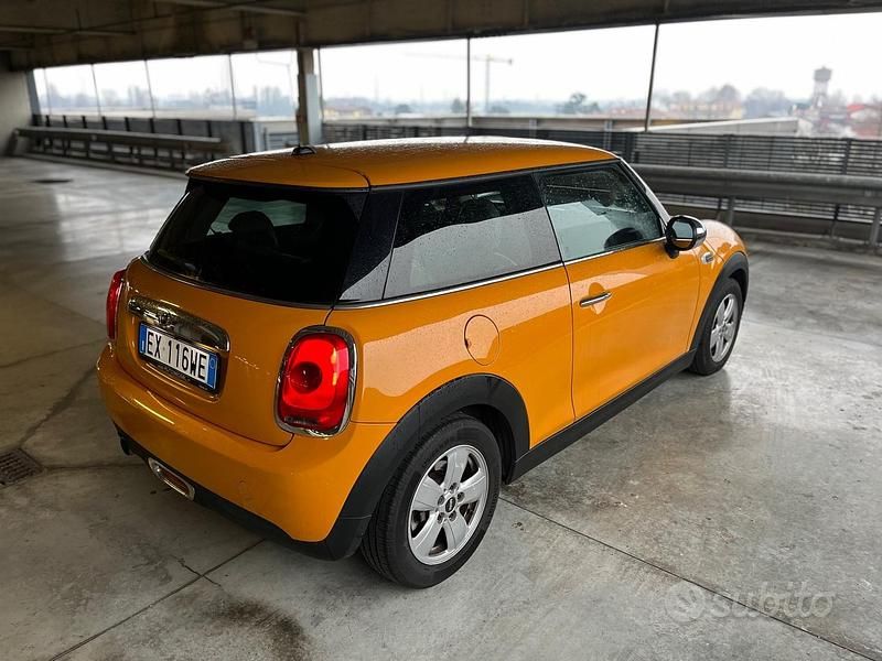 Usata Mini One D 95 CV (69 kW) 2014 Arancione Utilitaria