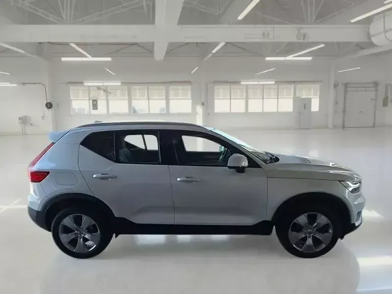 Usata Volvo XC40 Momentum 129 CV (94 kW) 2021 SUV