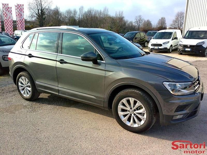 Usata VW Tiguan 150 CV (110 kW) 2019 Grigio SUV