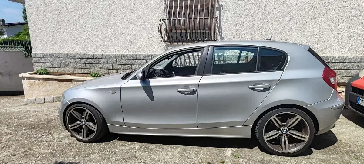 Usata BMW 120 177 CV (130 kW) 2007 Grigio Utilitaria