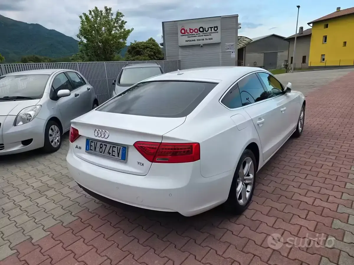 Usata Audi A5 150 CV (110 kW) 2014 Bianco Coupé