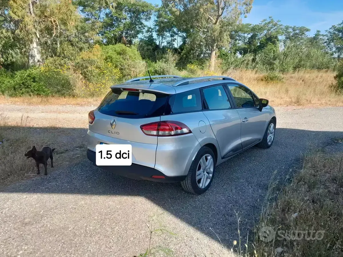 Usata Renault Clio Business 90 CV (66 kW) 2019 Grigio Station wagon