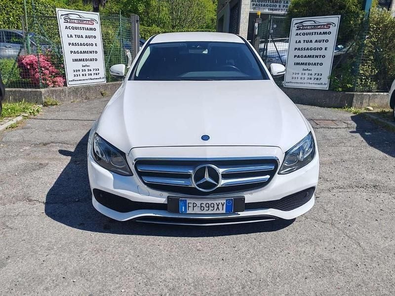 Gebraucht Mercedes E200 Executive 150 PS (110 kW) 2017 Weiß Limousine