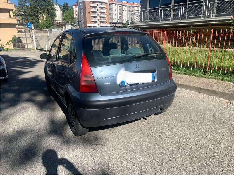 Grigio Usata 2005 Citroën C3 Due volumi | 1990 € (Super prezzo) - Immagine 1/4
