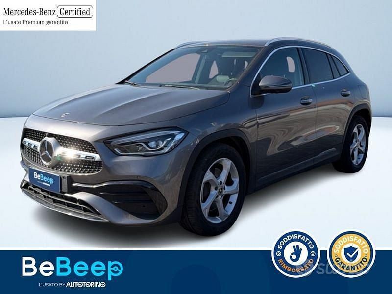 Usata Mercedes GLA200 Premium 150 CV (110 kW) 2022 Grigio metallizzato SUV