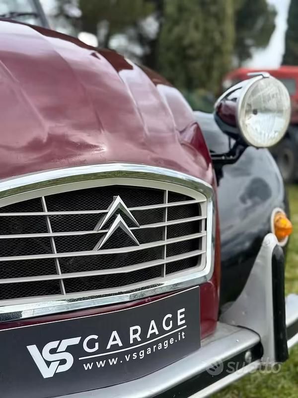 Usata Citroën 2CV Charleston 28 CV (20 kW) 1983 Nero Berlina