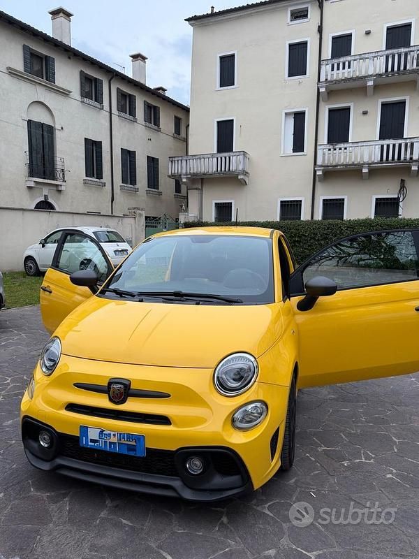 Usata Abarth 595 Competizione 180 CV (132 kW) 2016 Giallo Utilitaria