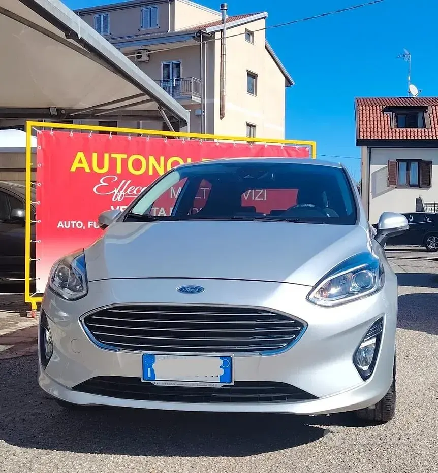 Usata Ford Fiesta Titanium 75 CV (55 kW) 2021 Grigio Utilitaria