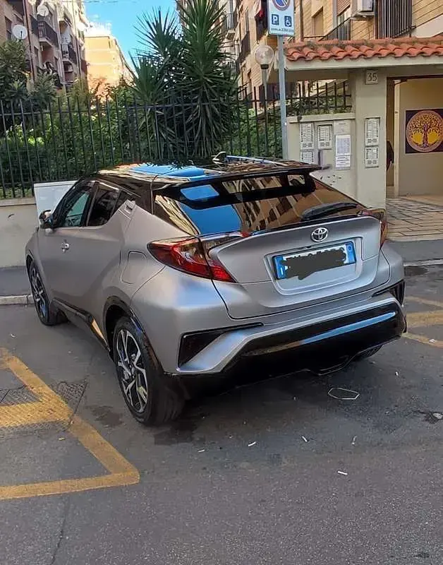 Usata Toyota C-HR Style 98 CV (72 kW) 2017 SUV