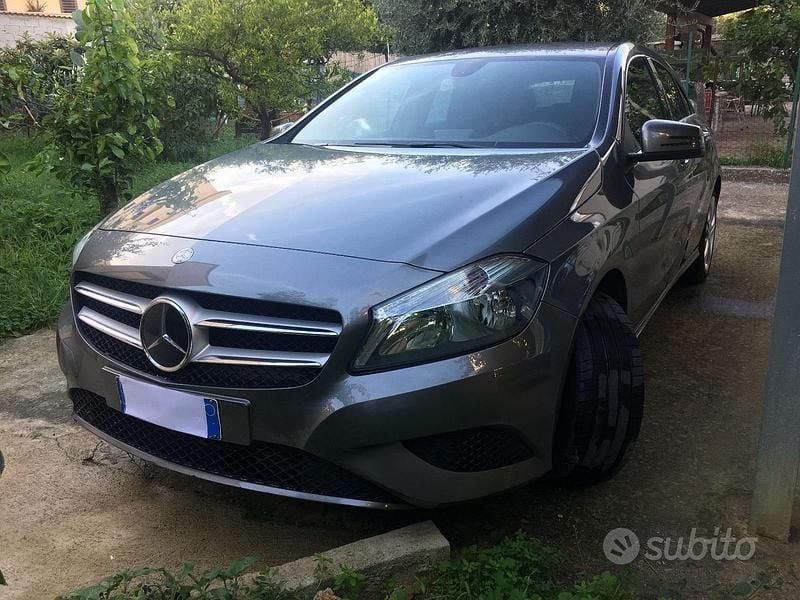 Usata Mercedes A180 2015 Grigio Berlina