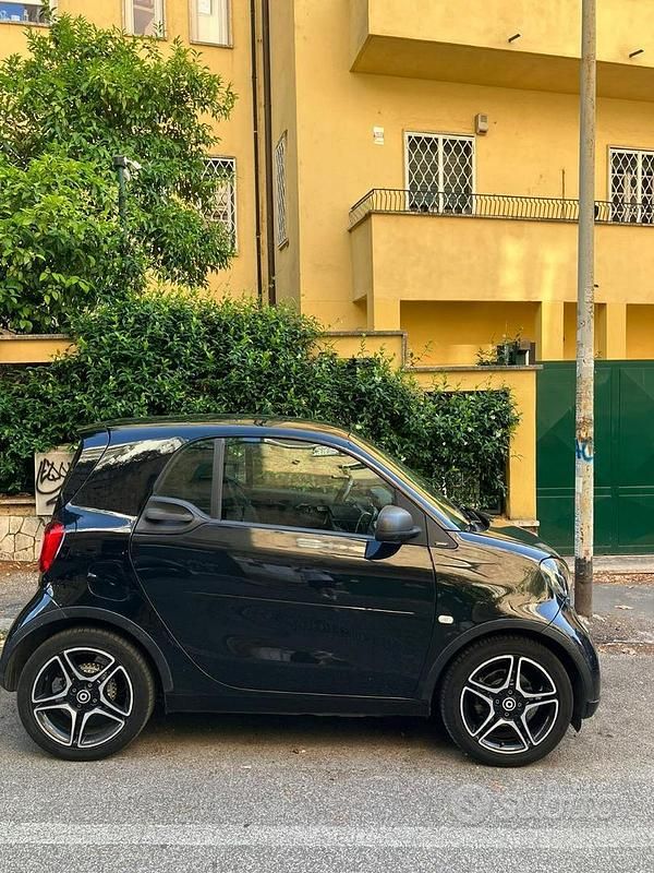 Usata Smart ForTwo Coupé 71 CV (52 kW) 2018 Nero Coupé