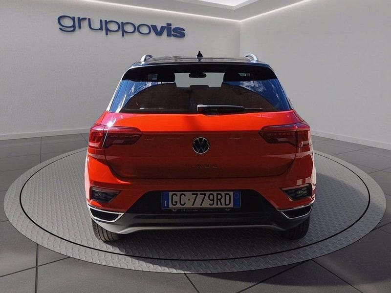 Usata VW T-Roc Style 110 CV (80 kW) 2021 Rosso pastello SUV